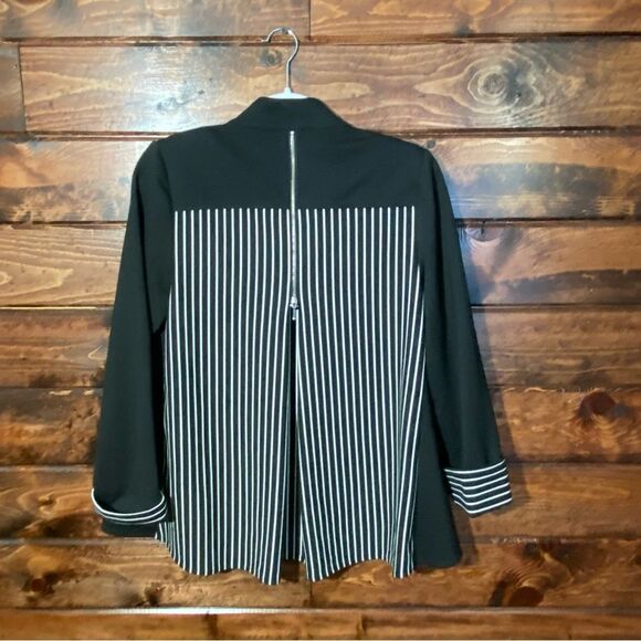 Chico’s Black White Striped Drape Blazer W/ Zipper Detail In Back Women's Small - Picture 11 of 13